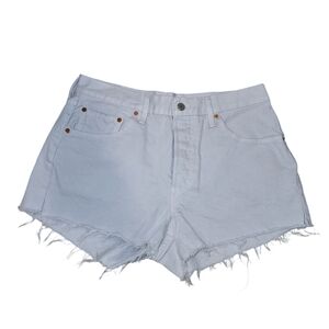 Levi's size 31 501 button fly raw hem lilac shorts